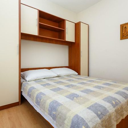 Apartman Jezevac Krk Town Eksteriør bilde