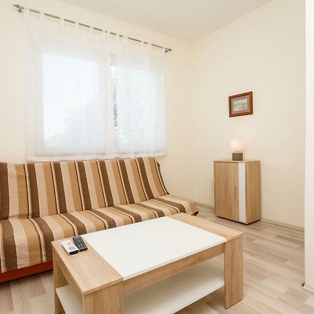 Apartman Jezevac Krk Town Eksteriør bilde