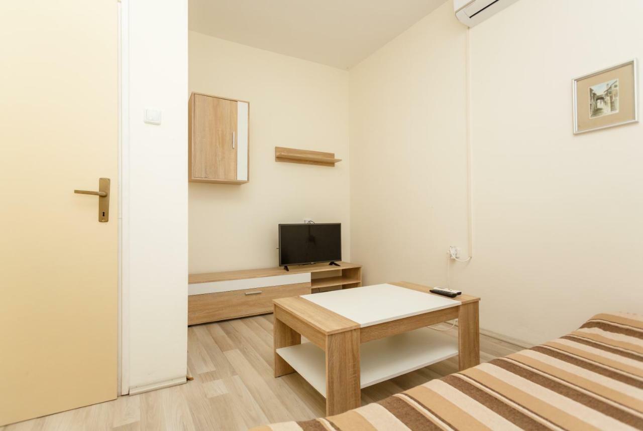 Apartman Jezevac Krk Town Eksteriør bilde