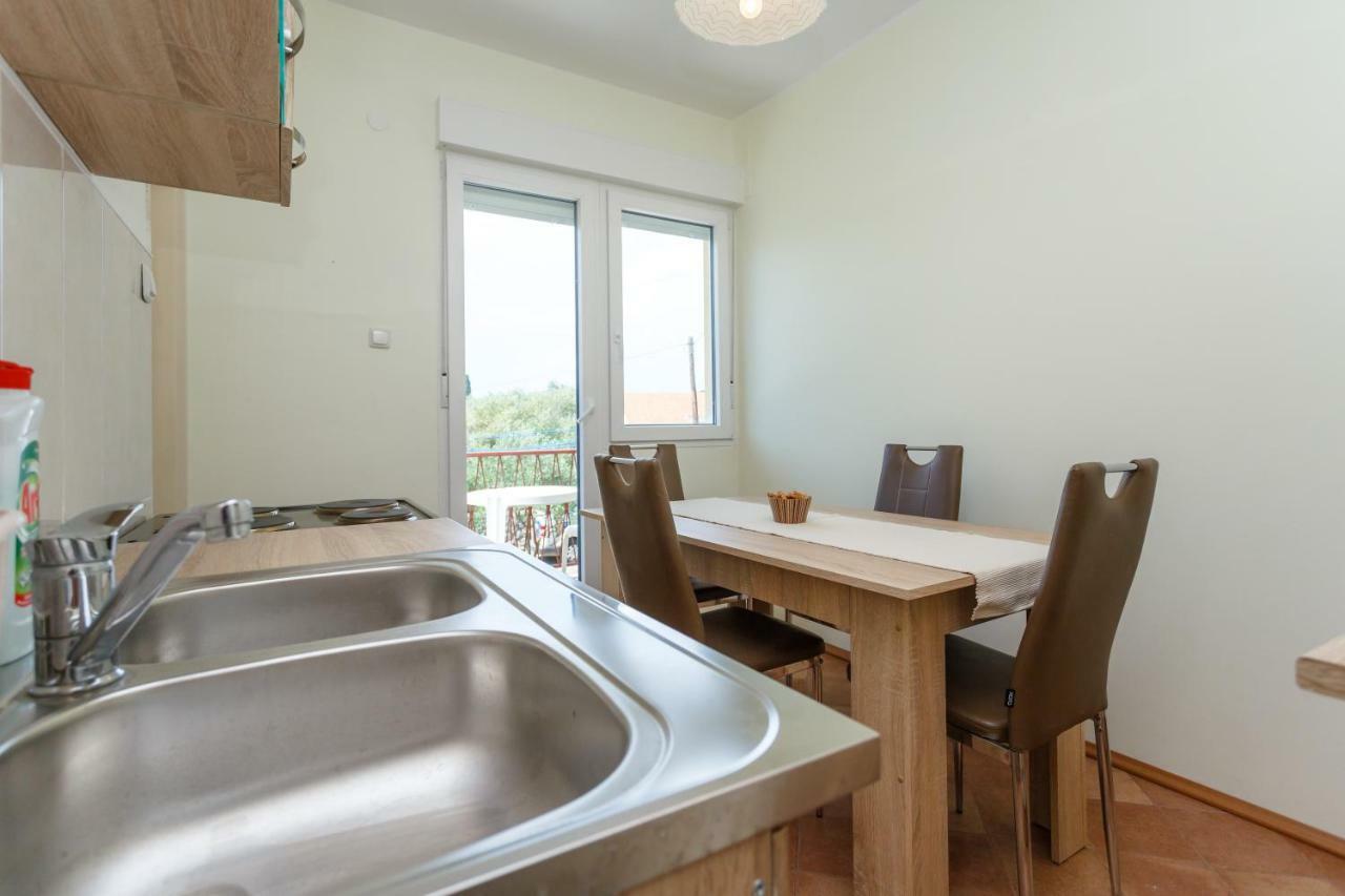 Apartman Jezevac Krk Town Eksteriør bilde
