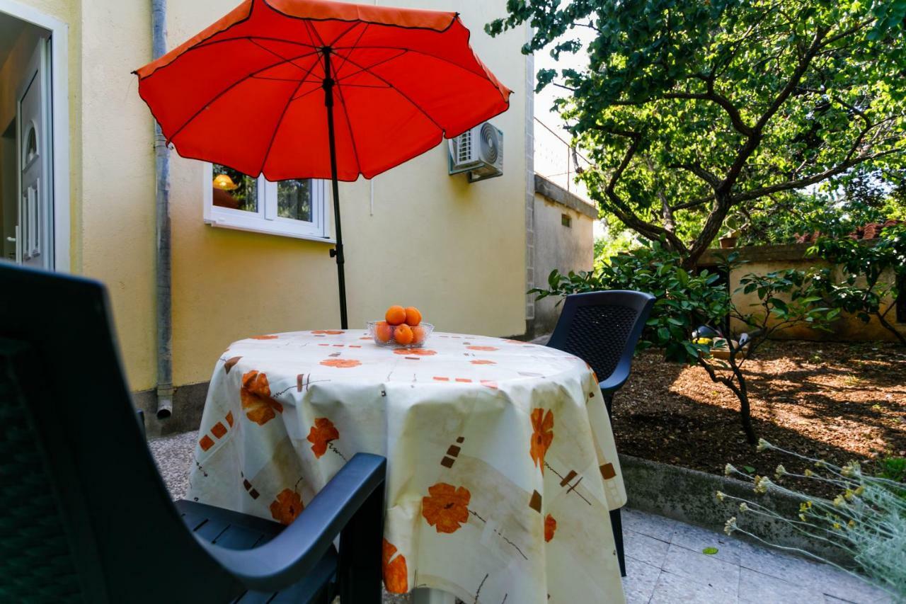 Apartman Jezevac Krk Town Eksteriør bilde